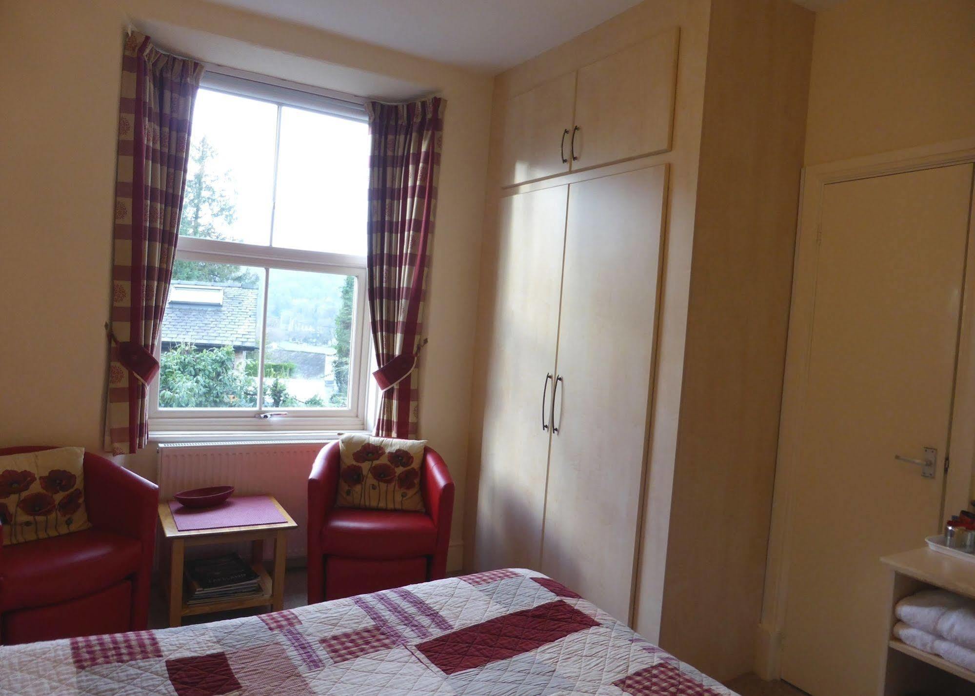 May Cottage B&B Bowness-on-Windermere Bagian luar foto