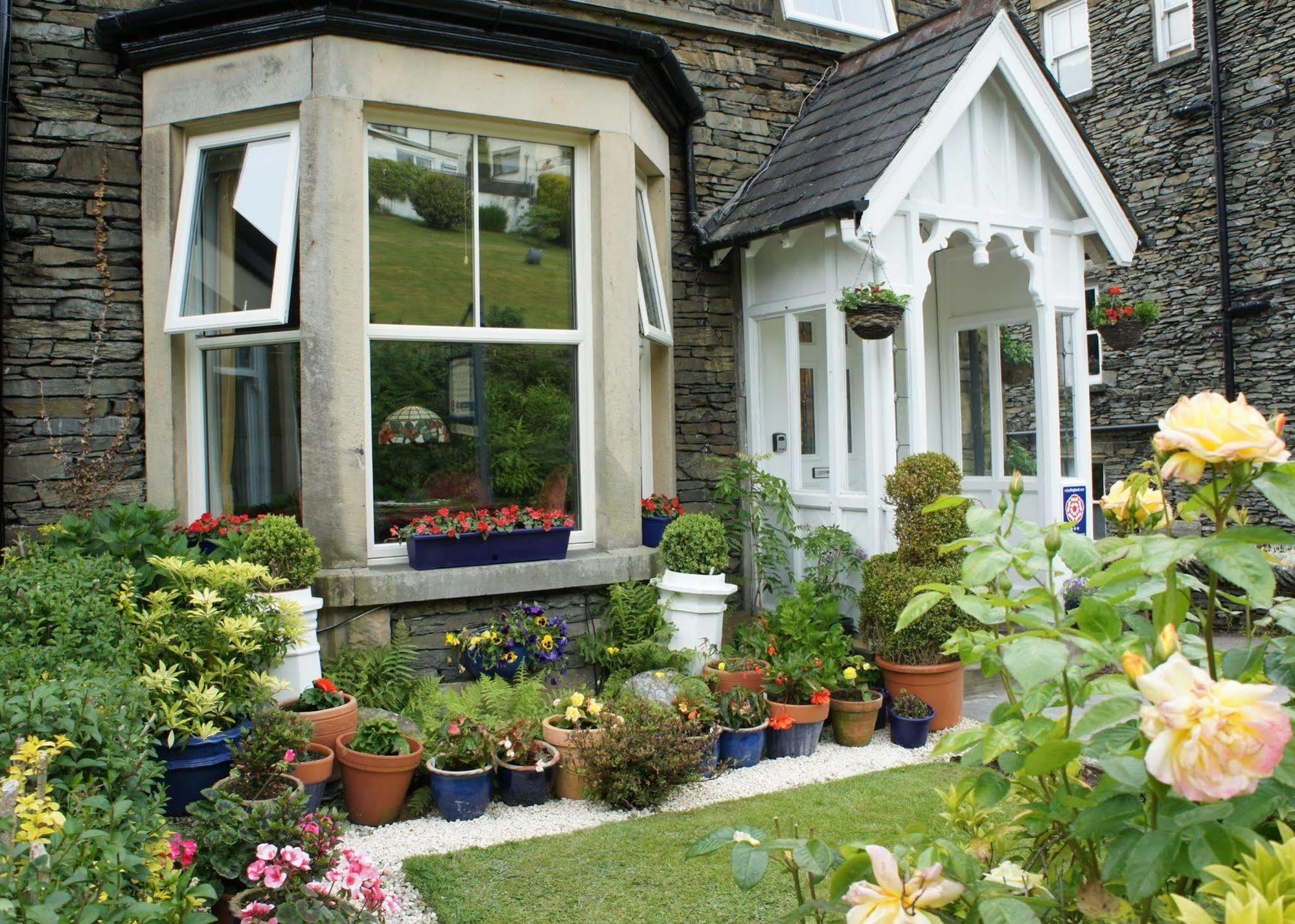 May Cottage B&B Bowness-on-Windermere Bagian luar foto