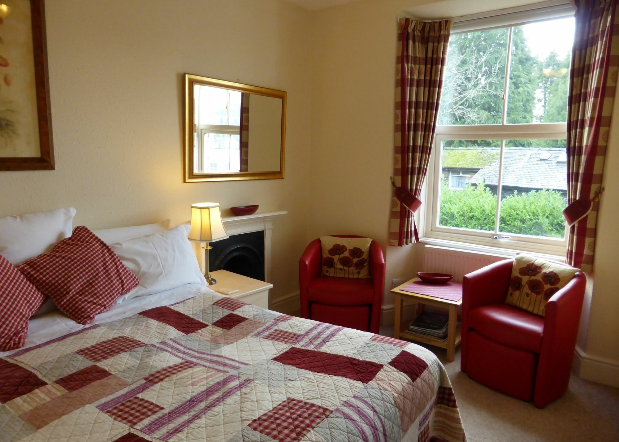 May Cottage B&B Bowness-on-Windermere Bagian luar foto