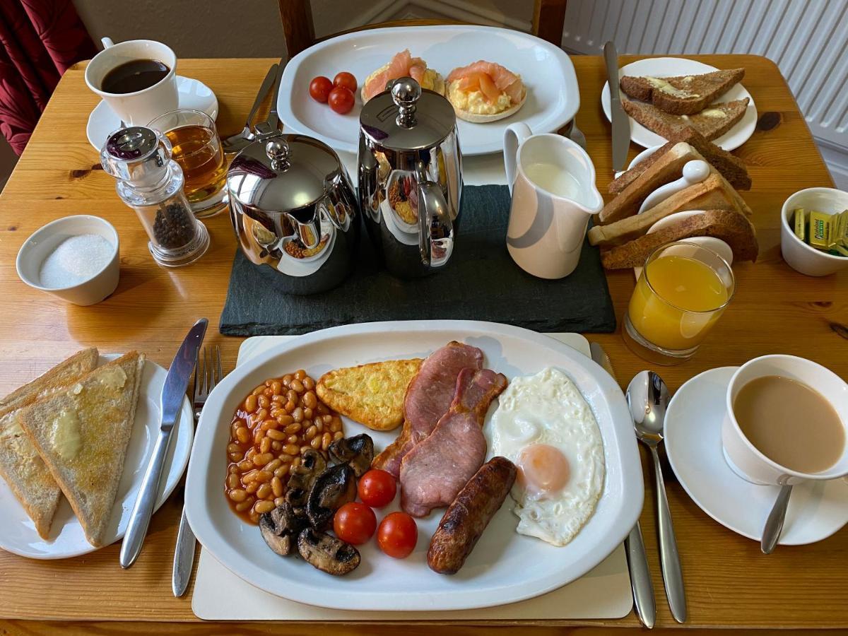 May Cottage B&B Bowness-on-Windermere Bagian luar foto